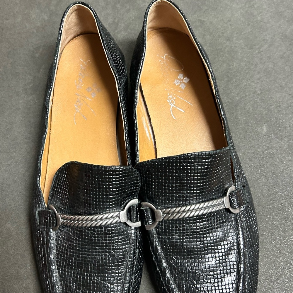 Patricia Nash Black Textured Loafers